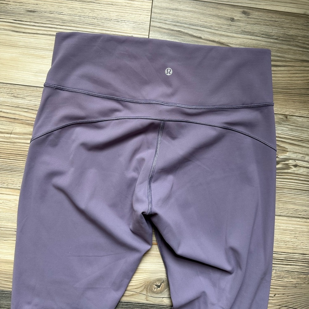 Lululemon in movement tight 25”